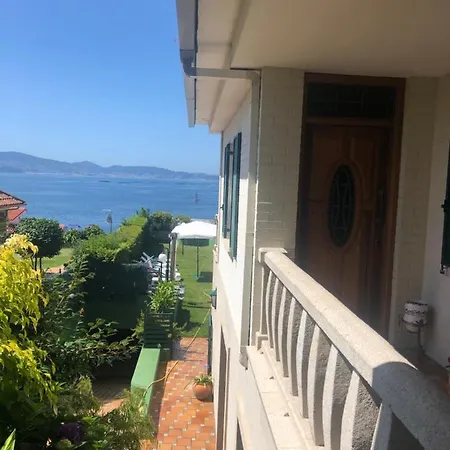 Playa Sinas Beach. A Pie De Playa. Raxo-Sanxenxo. Holiday home *